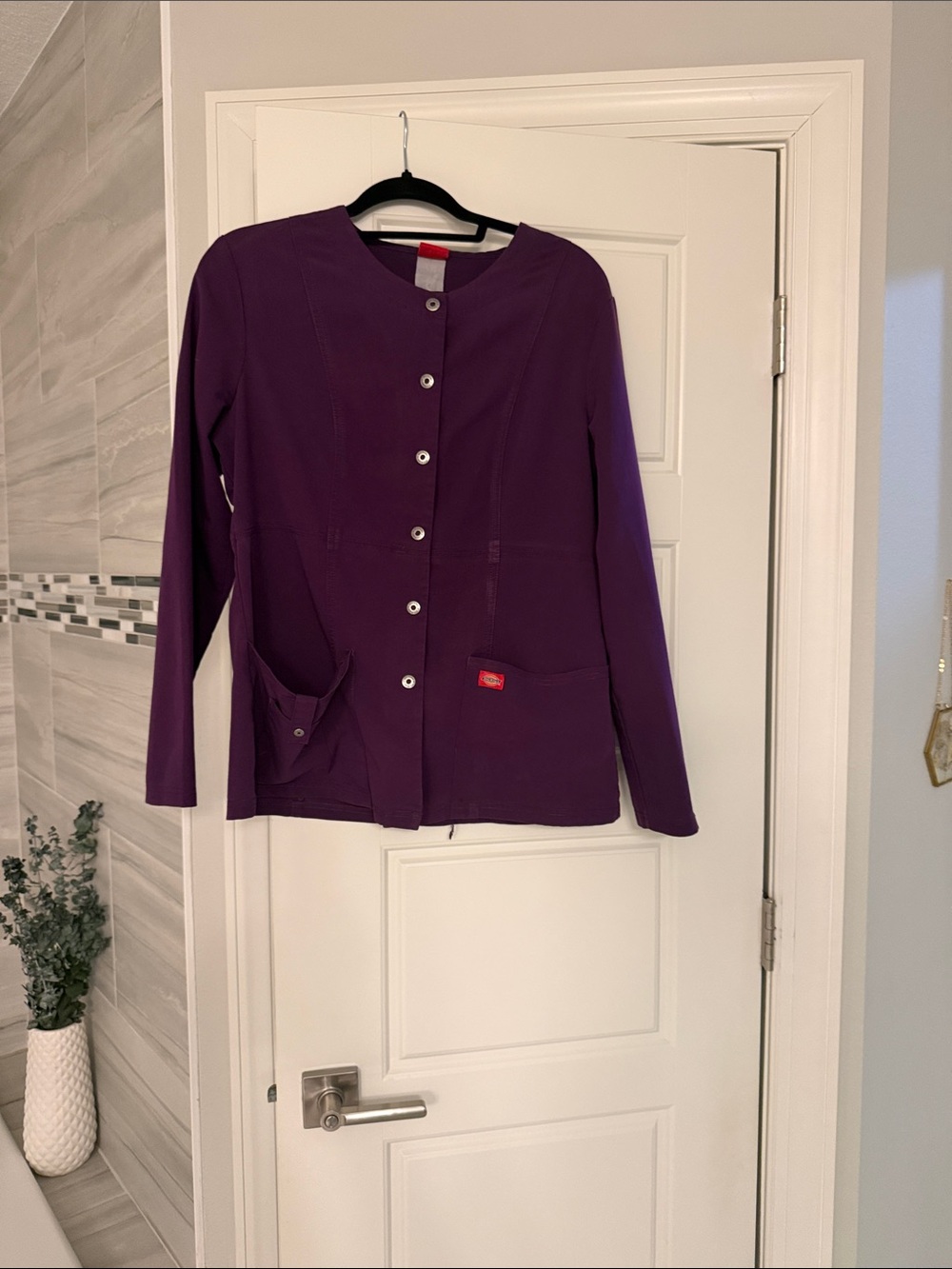 Purple Button-Front Scrub Jacket dickies size medium